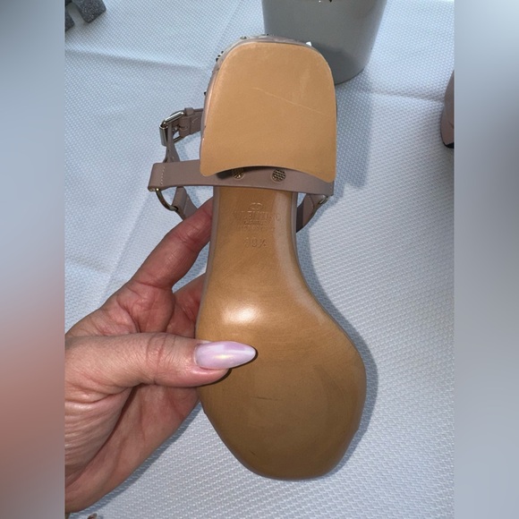 Valentino leather studded accent slingback sandals size 39.5 - Picture 7 of 7